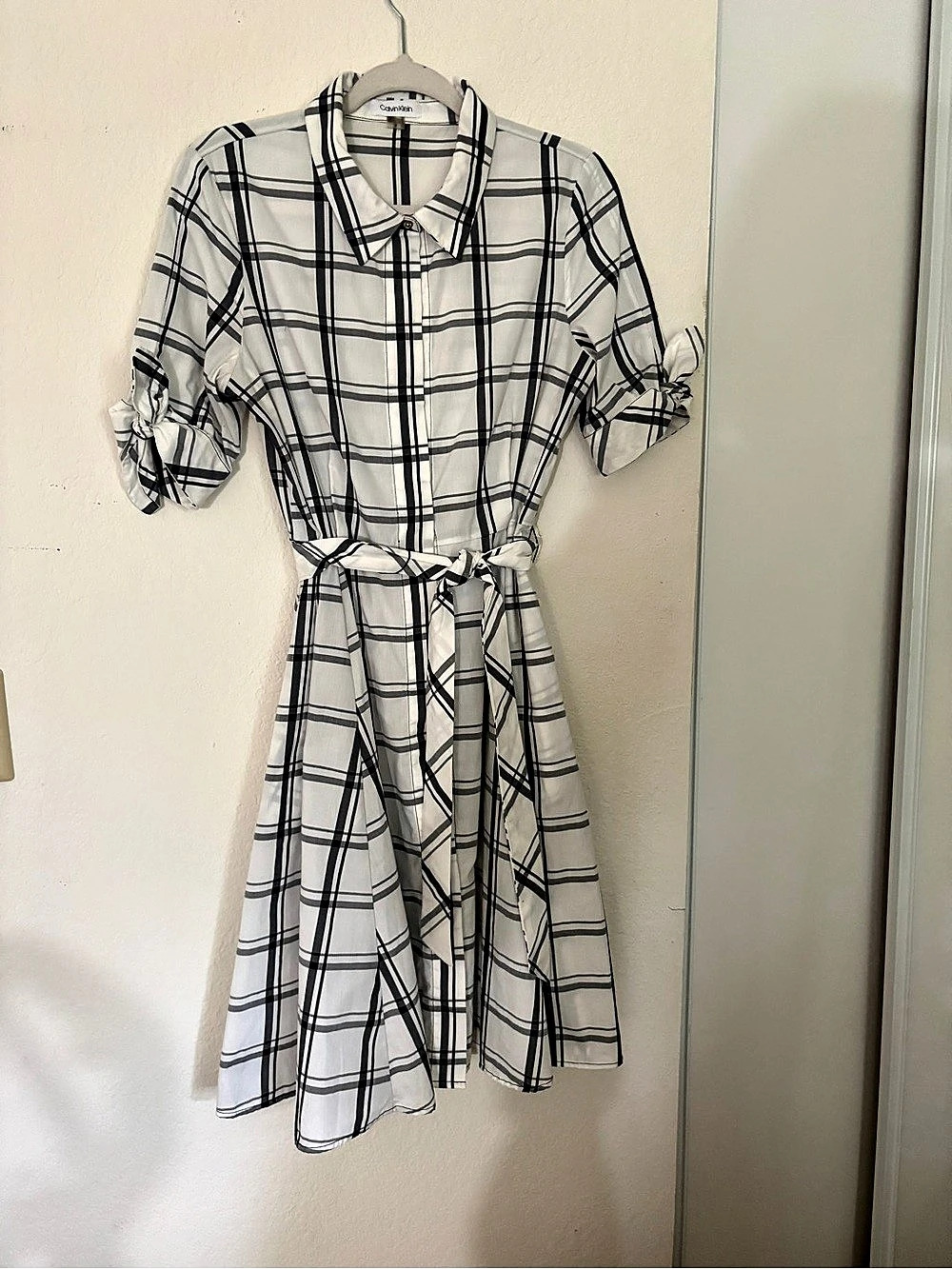 Calvin Klein Tied Sleeve Shirtdress Plaid Midi Dress White & Black Size 8